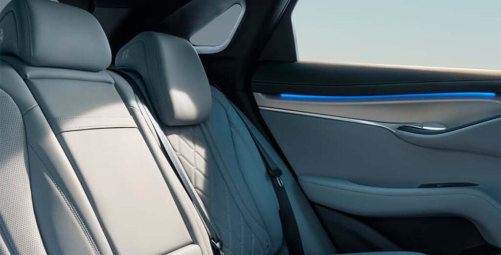 BYD-Sealion-7-Comfort-interior-trasera-1