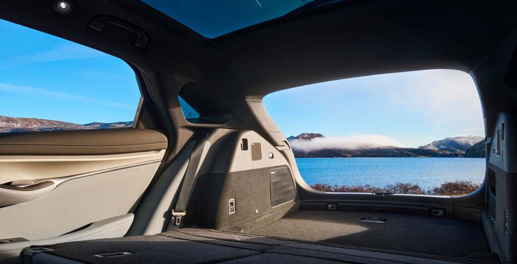 BYD-Sealion-7-Comfort-interior-trasera-II-1