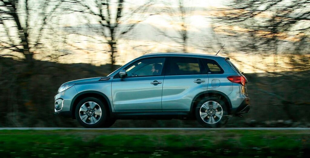 SUZUKI-Vitara-1-4-T-GLE-Mild-Hybrid-exterior-2-1