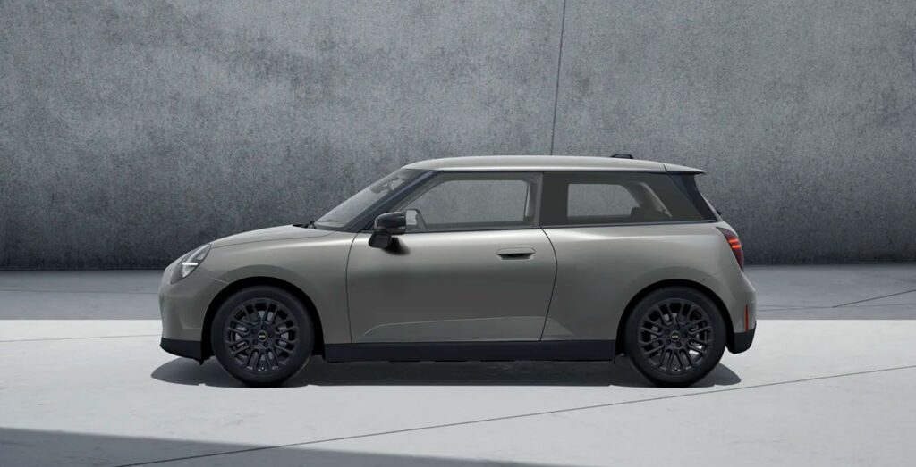 MINI-Cooper-E-Essential-exterior-perfil