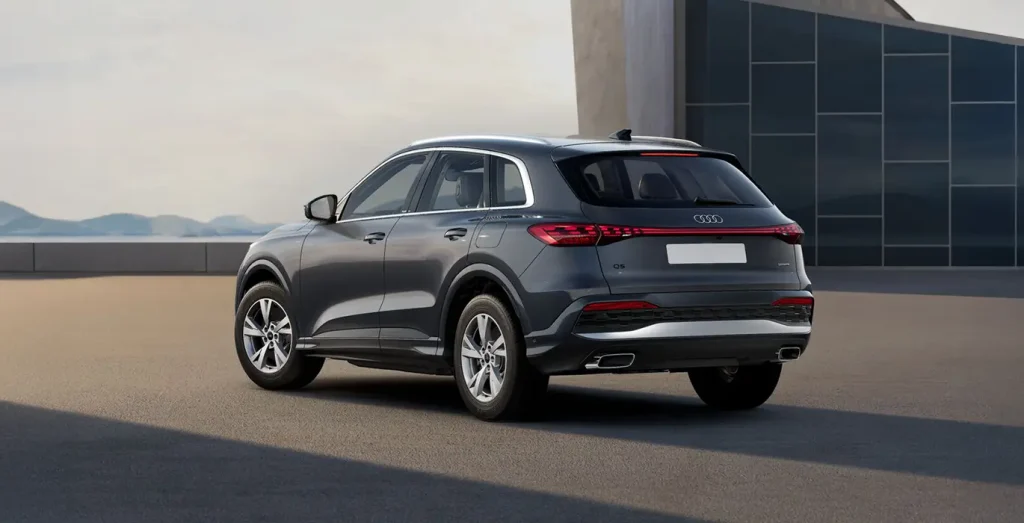 AUDI-Q5-Advanced-e-hybrid-quattro-220kW-S-tronic-trasera