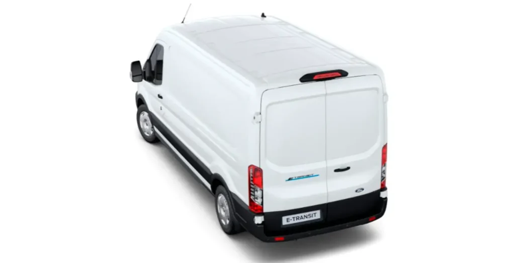 Ford-Transit-Van-350-L3-BEV-Trend-184cv-RWD-exterior-trasera
