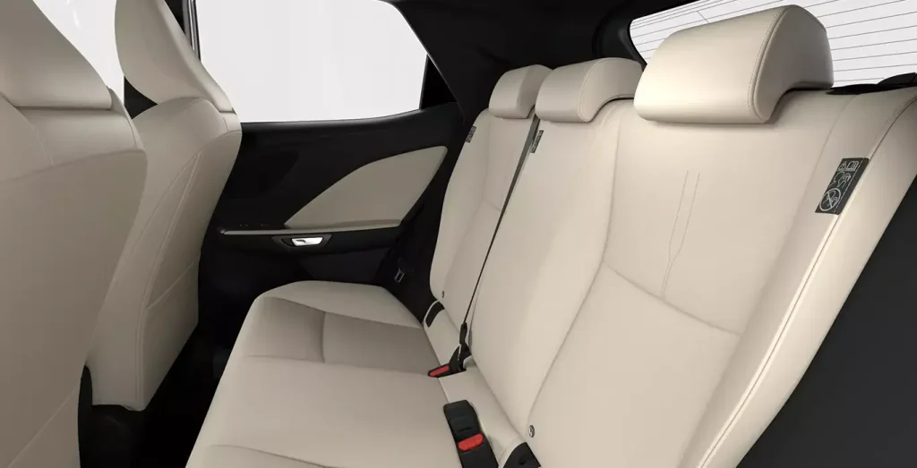 Lexus-LBX-1.5-HEV-Elegant-interior-trasera