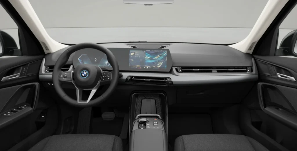 BMW-X1-xDrive25e-180kW-interior-delantera